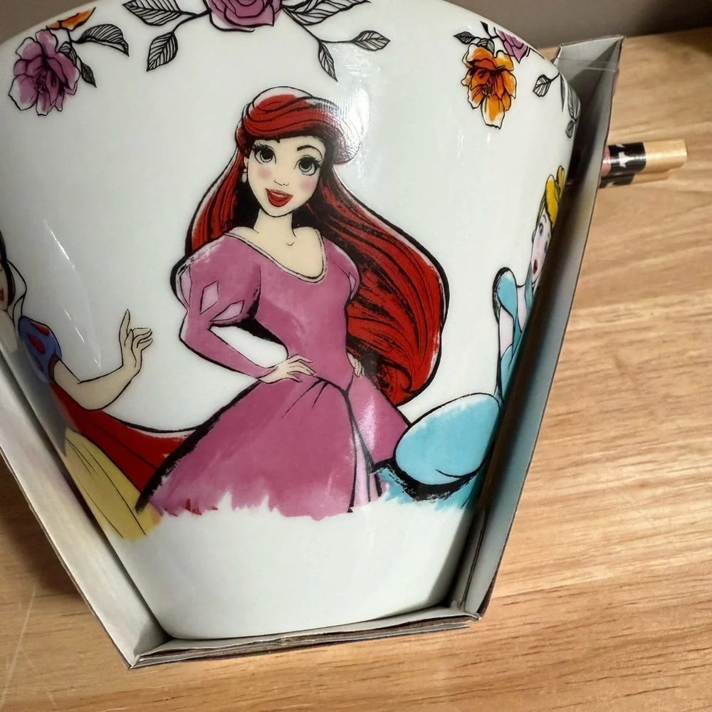 Disney Princess Floral Ramen Bowl with Chopsticks ceramic Tiana Belle Aurora